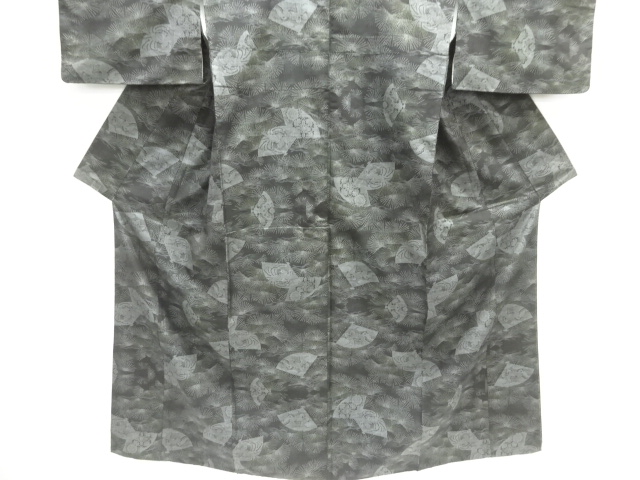  松に扇模様織り出し本場泥大島紬着物（9マルキ）